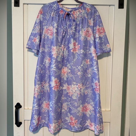 Vintage Floral House Dress - Picture 1 of 9